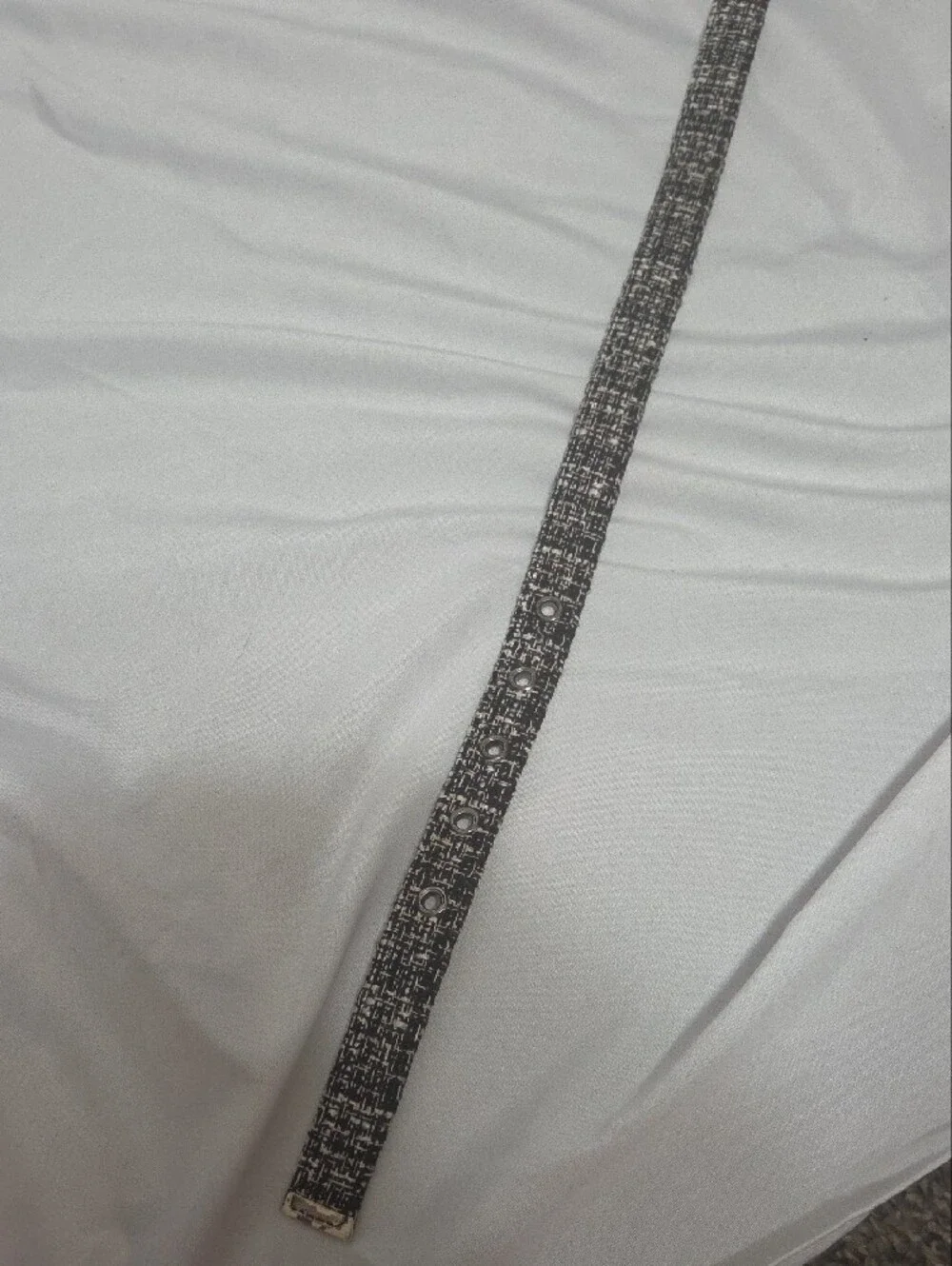 Textured Black & White Narrow Belt W/Metal Buckle, Waist Size 30-34